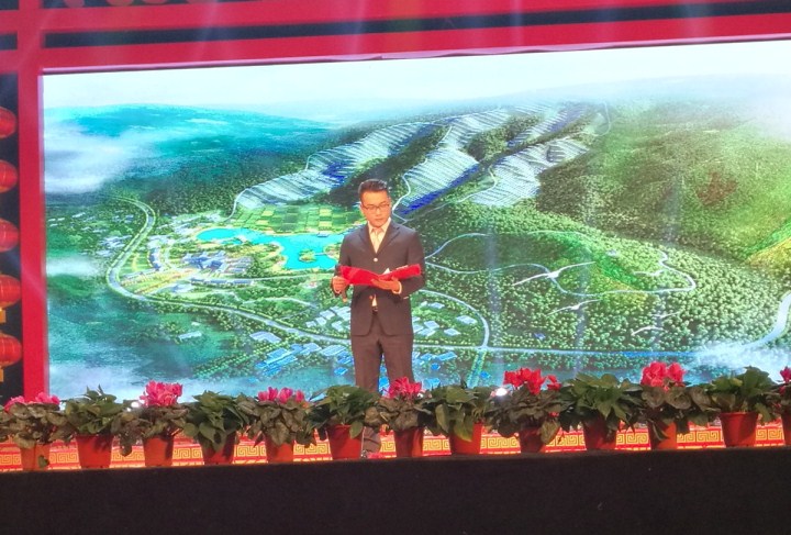 4-播音員朗誦趙振元詩(shī)集節(jié)選 《溫暖的陽(yáng)光》.jpg