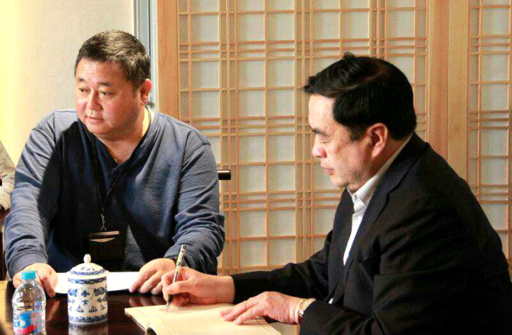 1496505406500390.jpg 1-趙振元同志聽(tīng)取白焰同志匯報(bào).jpg