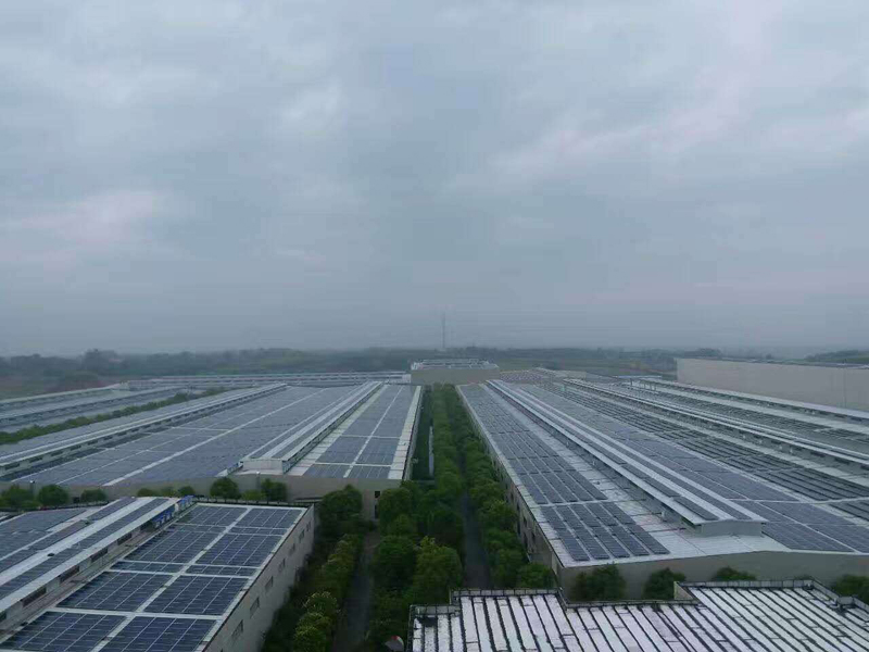 1498620376757001.jpg 安徽蕪湖科逸住宅11.4MWp屋頂分布式光伏發(fā)電項(xiàng)目.jpg